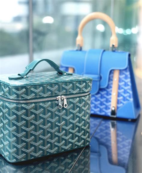 goyard muse vanity